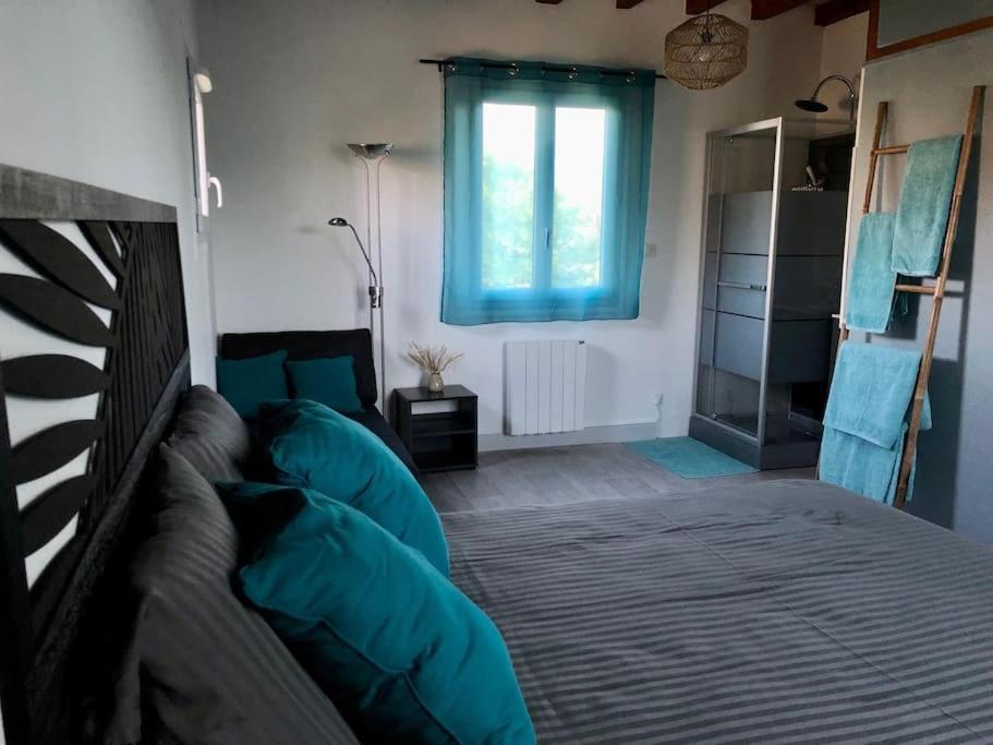 Charmant Gite En Perigord Vert Douchapt Екстериор снимка